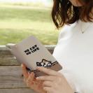 【手帳型】何か気になる三毛猫(wakat)