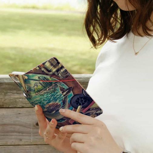 【手帳型】釣具たちに囲まれて