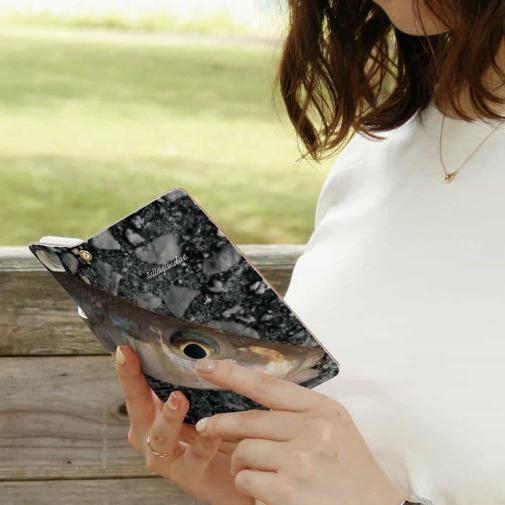 【手帳型】砂浜の女王・キス