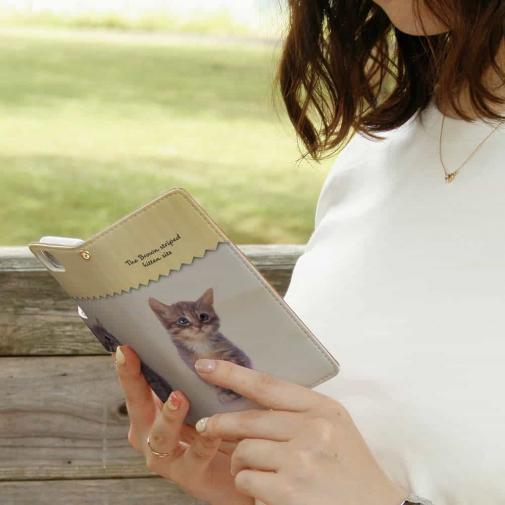 【手帳型】kitten sits　座る子猫