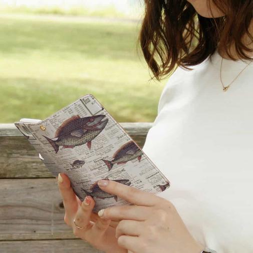 【手帳型】エキゾチックな魚のデザイン