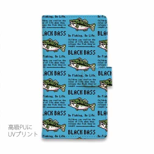 【手帳型】【釣りざんまい】ドット絵のブラックバス_英字新聞風スカイブルー