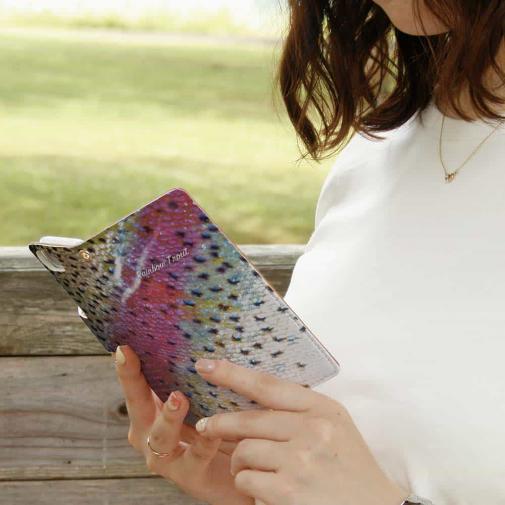 【手帳型】ニジマス（レインボートラウト）のウロコ