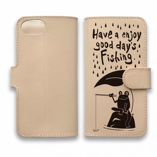 【手帳型】【釣りざんまい】本革 カエルが雨の中釣りをするでケロ