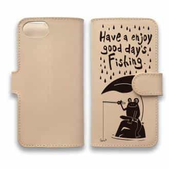 【手帳型】【釣りざんまい】本革 カエルが雨の中釣りをするでケロ