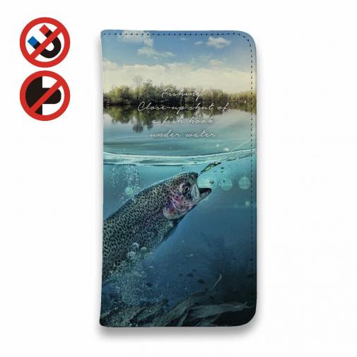 【手帳型ベルトなし】【Stick Case】クローズアップ!　水中でニジマスが掛かった瞬間!