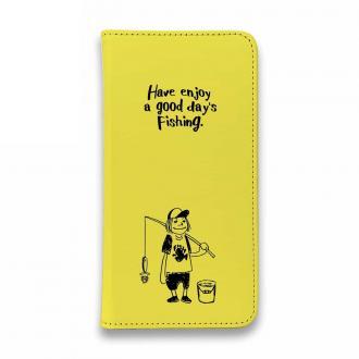 【手帳型ベルトなし】【Stick Case】【釣りざんまい】 一日釣りを楽しむアングラー_イエロー