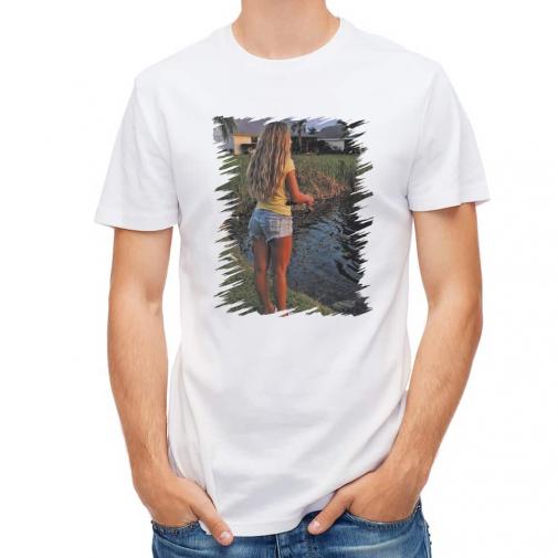 【Tシャツ】ルアーフィッシングを楽しむ女性