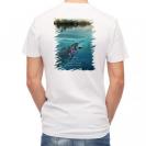 【Tシャツ】クローズアップ!　水中でニジマスが掛かった瞬間!