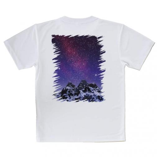【Tシャツ】雪山の上の済んだ夜空